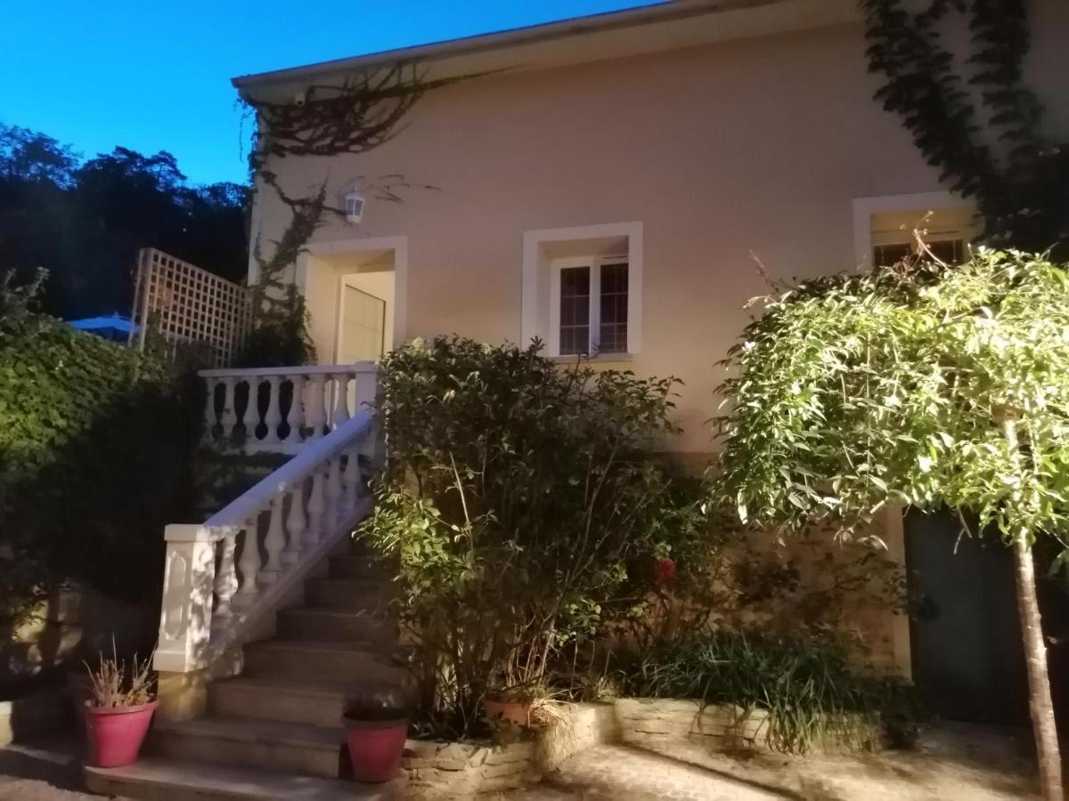 Suite De Charme Avec Jacuzzi Et Jardin Privatif Paris Au Calme Saint-Prix  Exterior photo